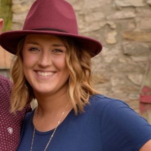 Meet your Posher, Abby